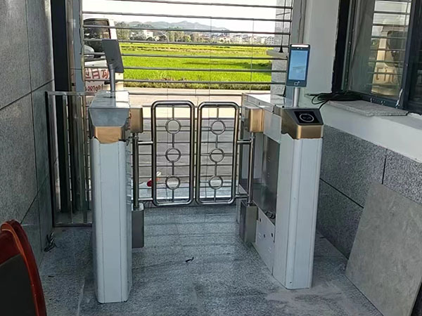 湖南宏奥智能科技有限公司,怀化自动门,伸缩门,感应门,怀化通道闸,怀化智能门禁系统,怀化定制岗亭